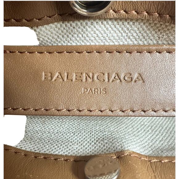 Balenciaga Everyday Canvas Tan and Ivory Crossbody Bag (BAXX150) - Picture 5 of 11